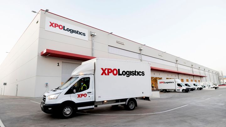 XPO's Last Mile Hub in Madrid Driver in XPO van at XPO's last mile facility in Madrid